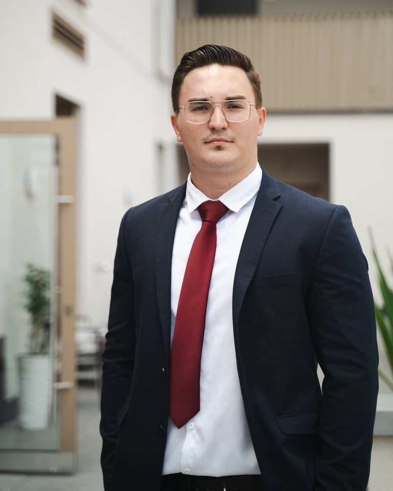 Steven Brester – stellvertretende Beratungsstellenleitung bei DSM Office Passau, Ihr Ansprechpartner für Buchhaltungsfragen