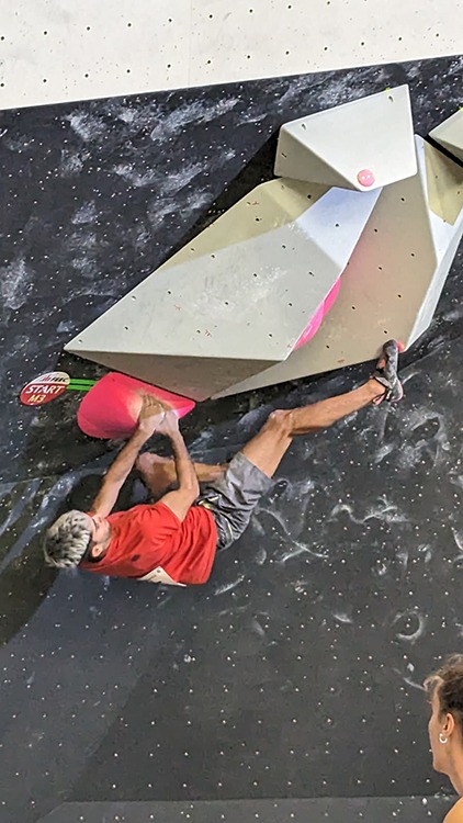 escalador macro boulder rocodromo competicion