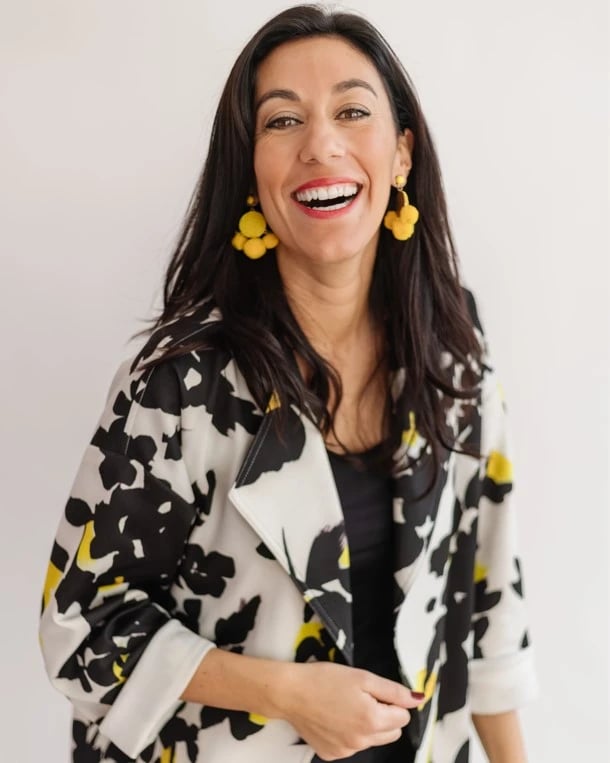 Portrait of Aurelie Litynski - Author of 100 Ideas for a Positive Work Culture