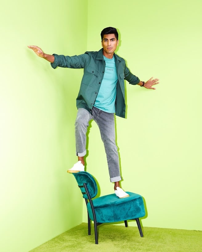 Dany Peña in Dynamic  image with green background