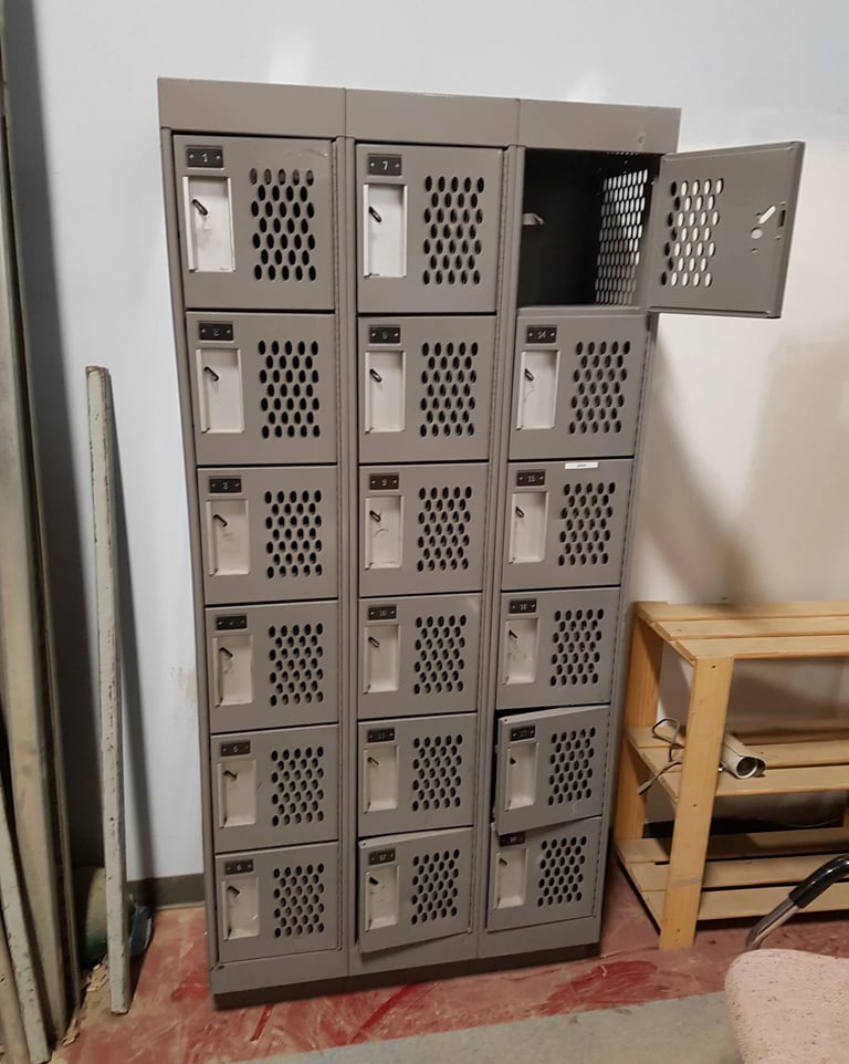 multi tear storage lockers