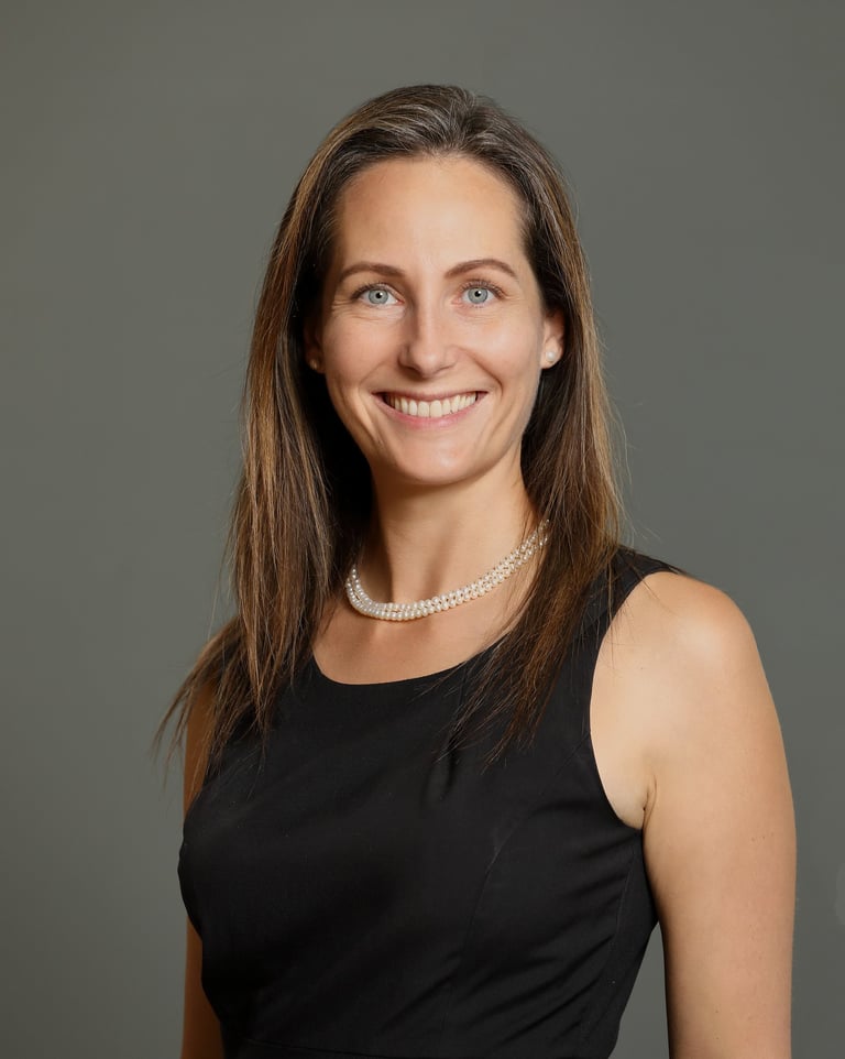 Headshot of Leslie Herring