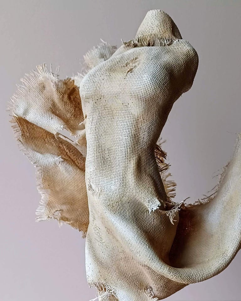 A clickable link leading to a page with information about the sculpture 'Windswept Dreams'