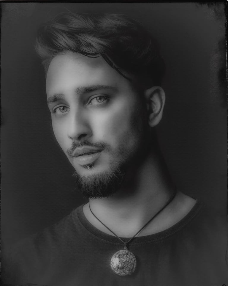 Autoportrait en studio à Courfaivre - Canton du Jura - Suisse romande