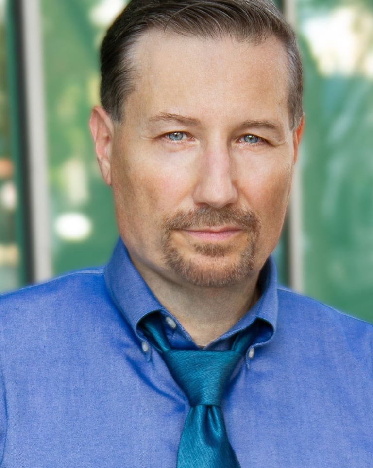 Brett Beoubay - Headshot 1