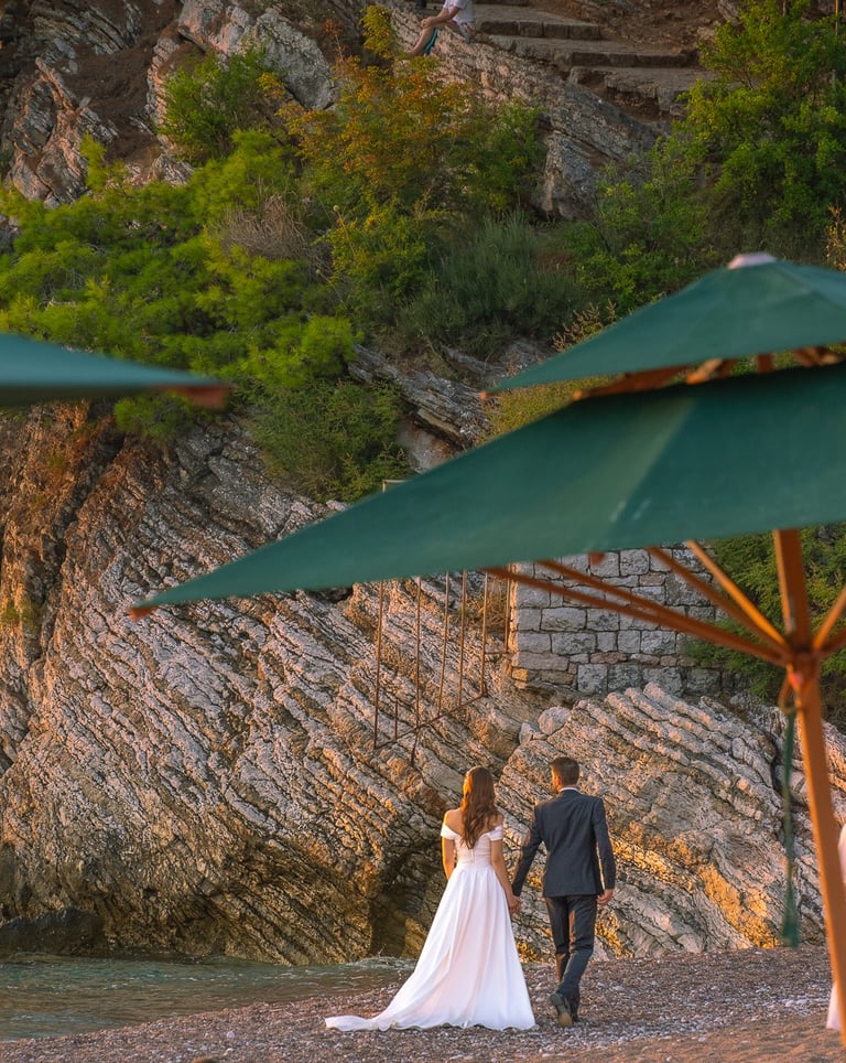 elopement wedding travel on the beach