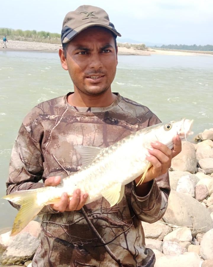 responsible fishing in Bardia National Park