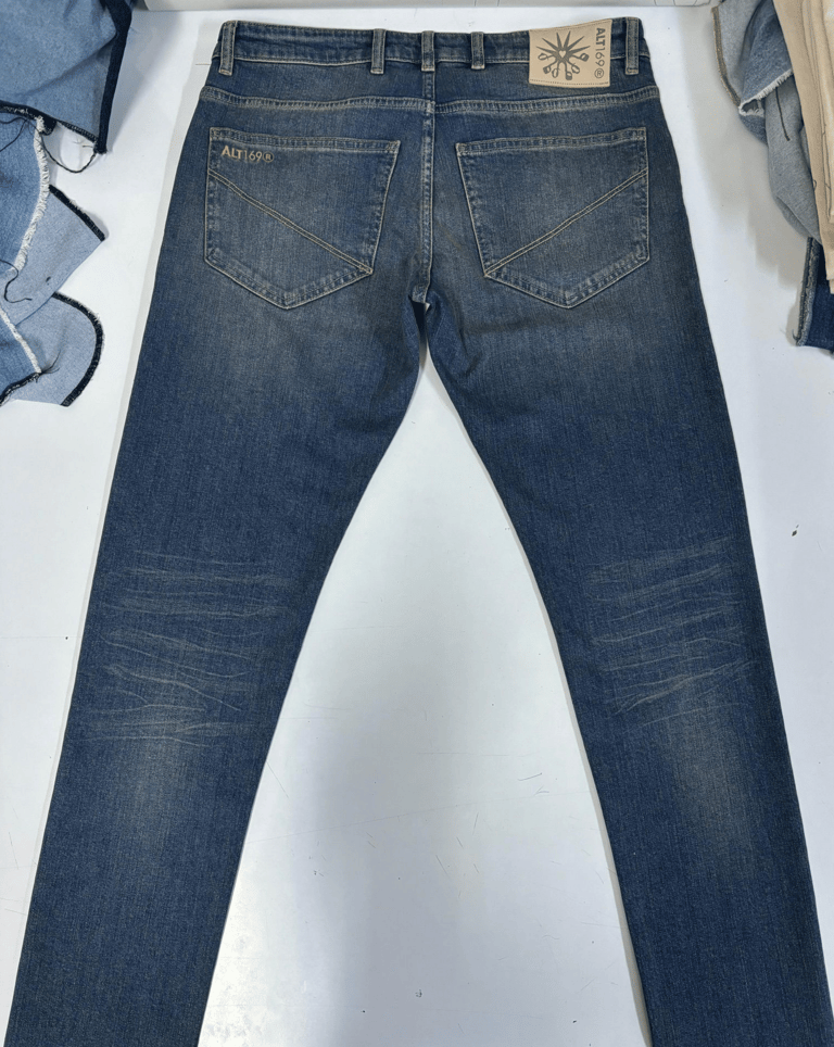 ALT169® Luxe Spijkerbroek - Achterkant