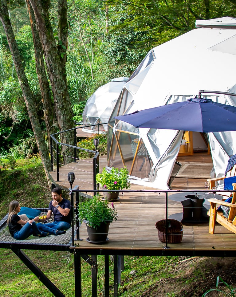 Habitacion de lujo en Casa Quincha Glamping cerca de Bogota en clima templado