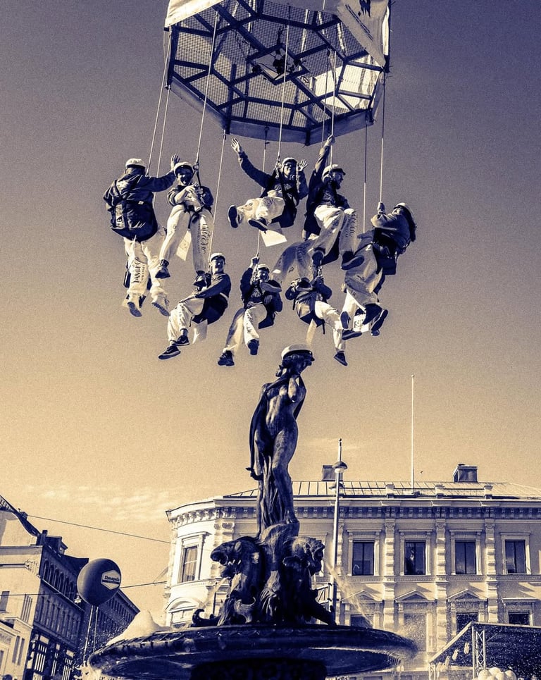 The capping of Havis Amanda every Vappu