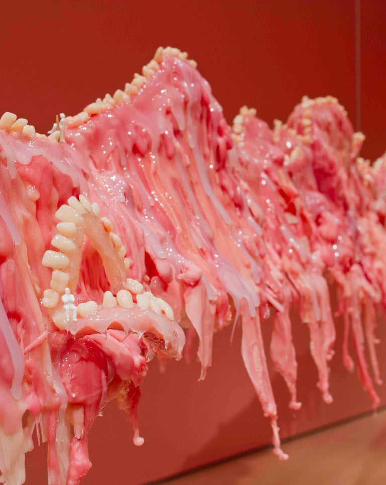 A escultura sem título de Mithu Sen serve como um poderoso veículo para revisitar o mito da "vagina