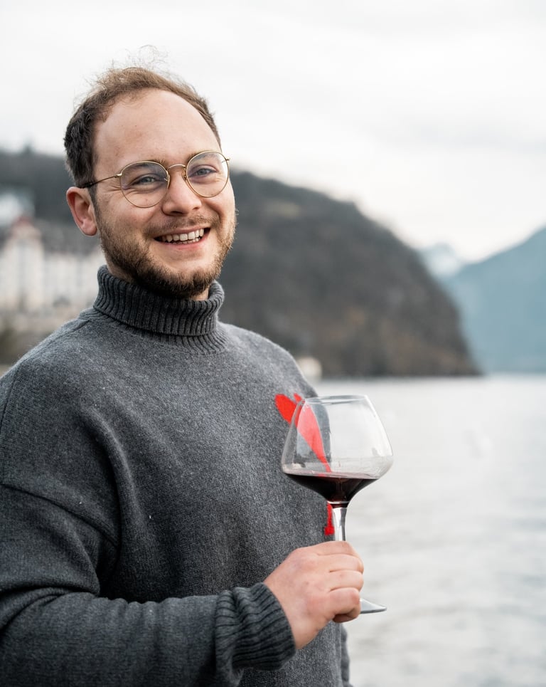 Hugo Jacquemart conseil en vins et évènements de prestige Annecy