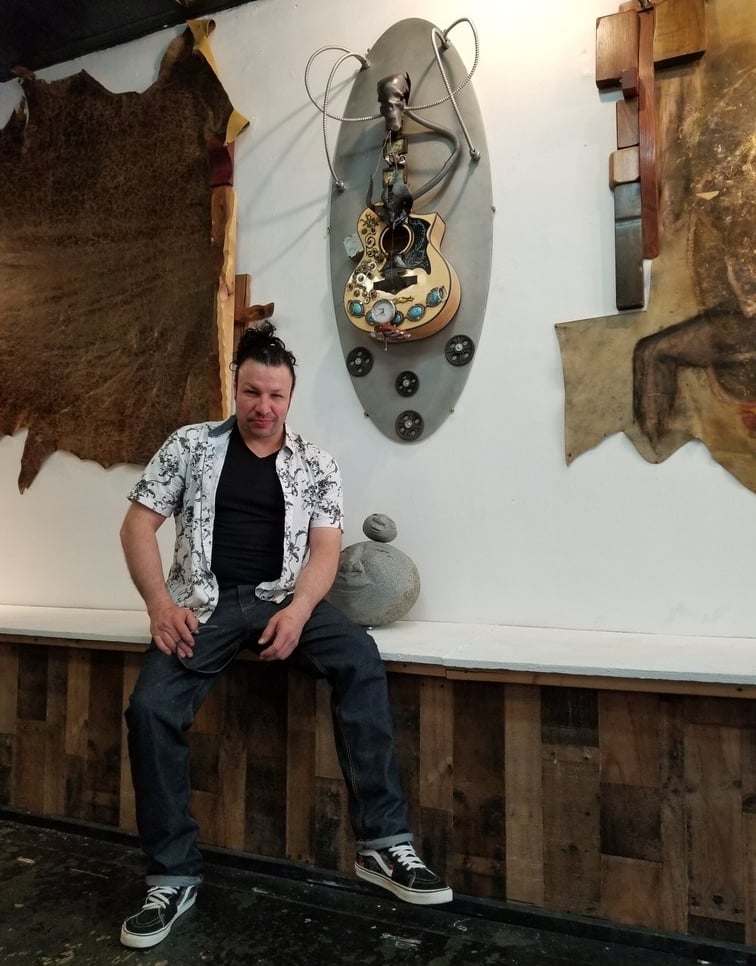 Frank posando en Galeria