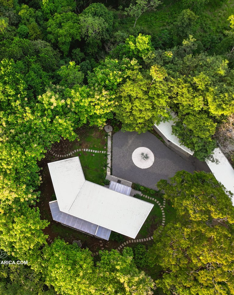 Casa Aloha is locate in Montezuma Costa Rica