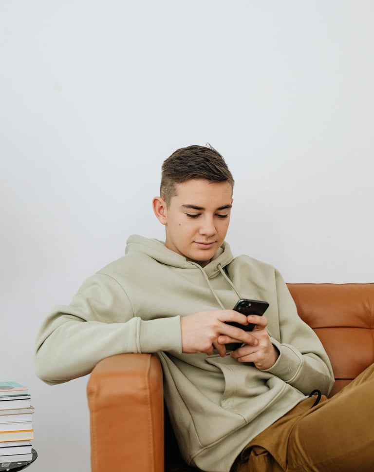 Teen-phone-ChildParent.care