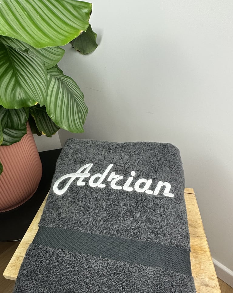 Geborduurde handdoek, gepersonaliseerd met naam