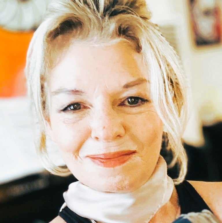 Tarot Reader Los Angeles in person & online tarot readings by Maya Britan psychic artist