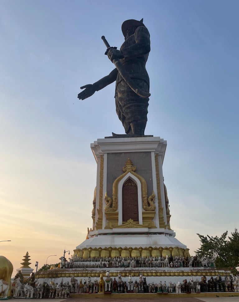 pomnik Laos
