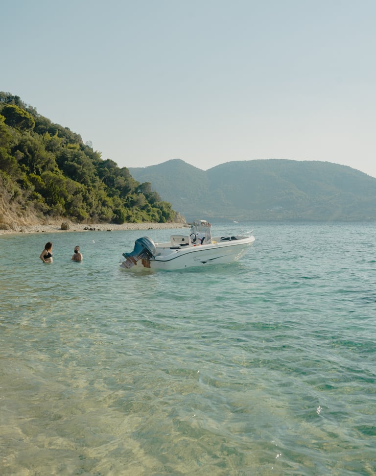 Gloria Maris Hotel Suites and Villa boat rental and boat trip to turtle island marathonisi zakynthos