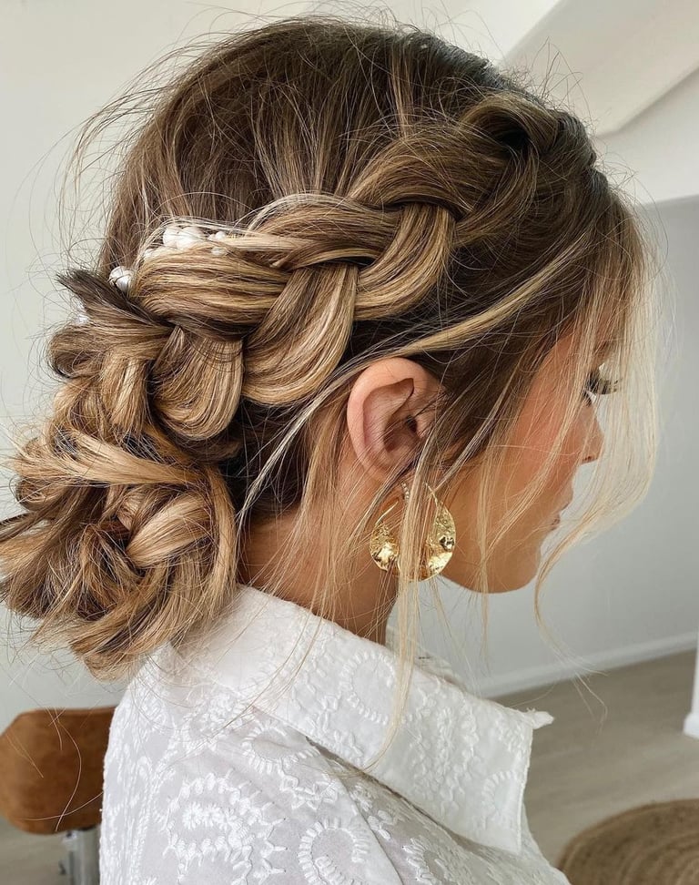 Beautiful Braided Hairstyle Wedding Inspiration