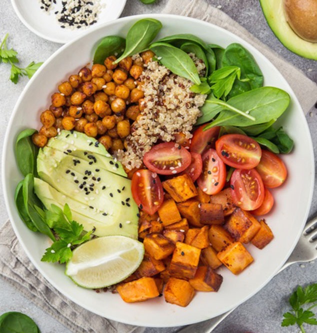 Veg salad, high protein salad, low in cards salad, kito salad, flex seeds, avocado, lemon, bassil