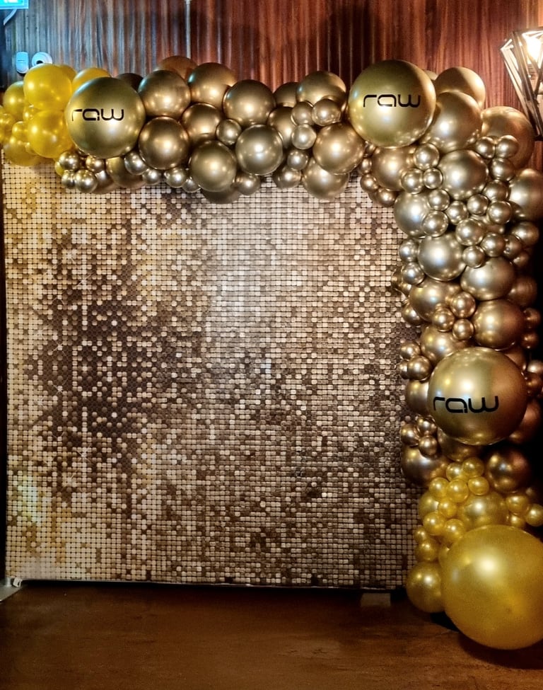 Balloon Arch for Christmas