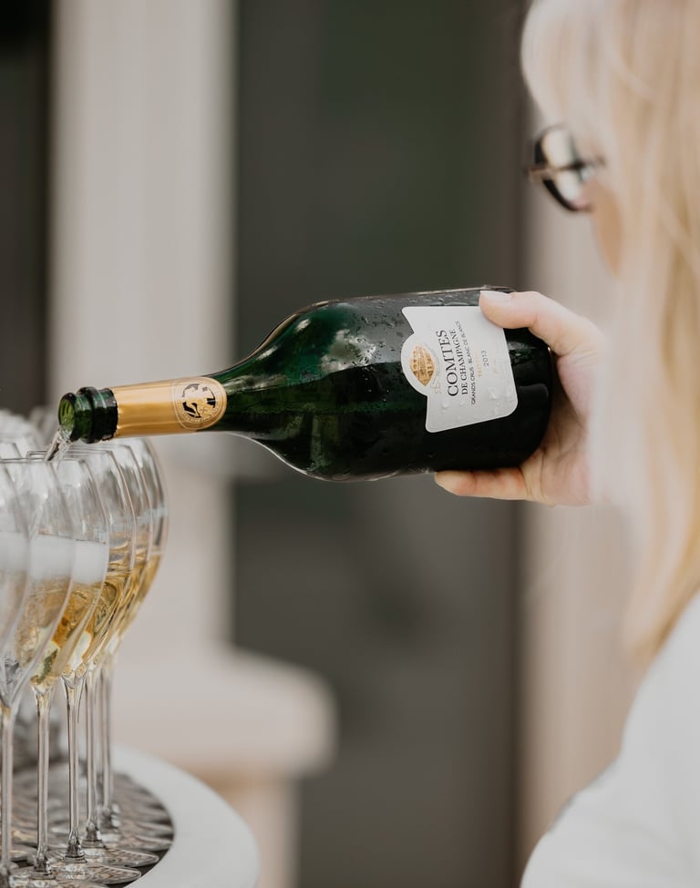 Service de la cuvée Comtes De Champagne, Taittinger