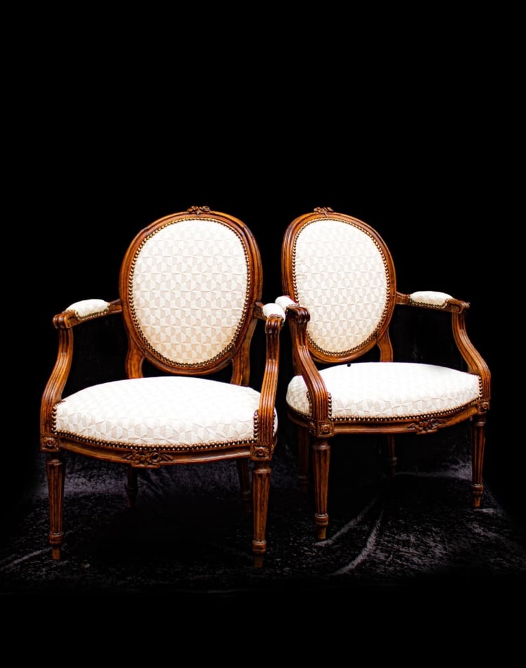 duo de fauteuils cabriolets Louis XVI