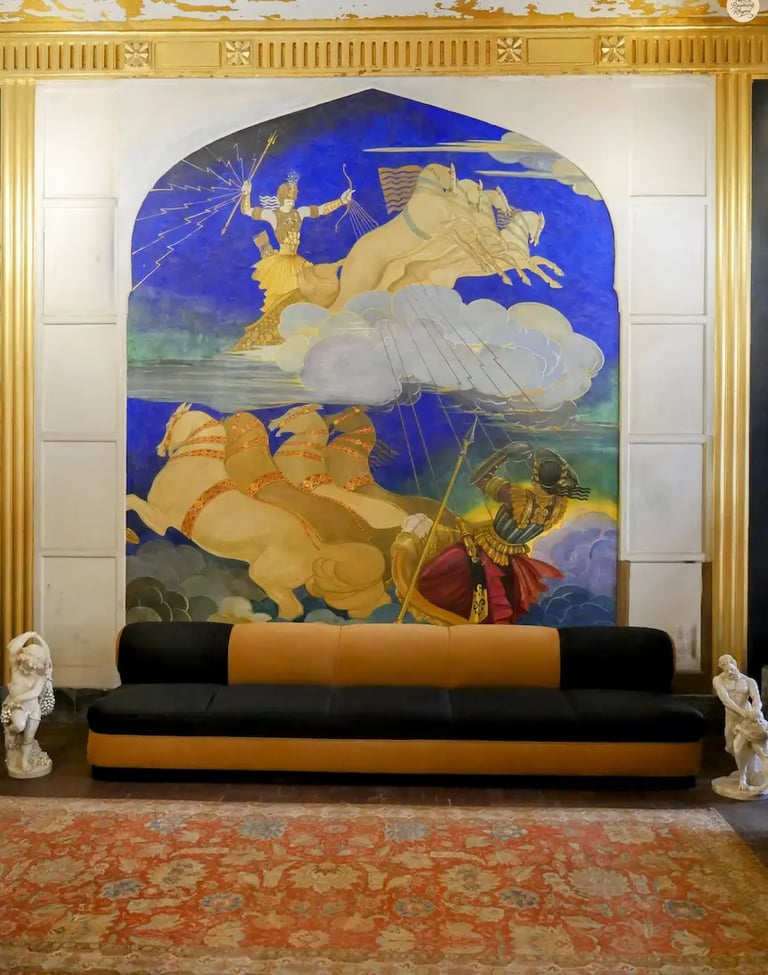 Painting from Umaid Bhawan gallery depicting the Ram–Ravana battle in a unique Greco-Roman artistic style.