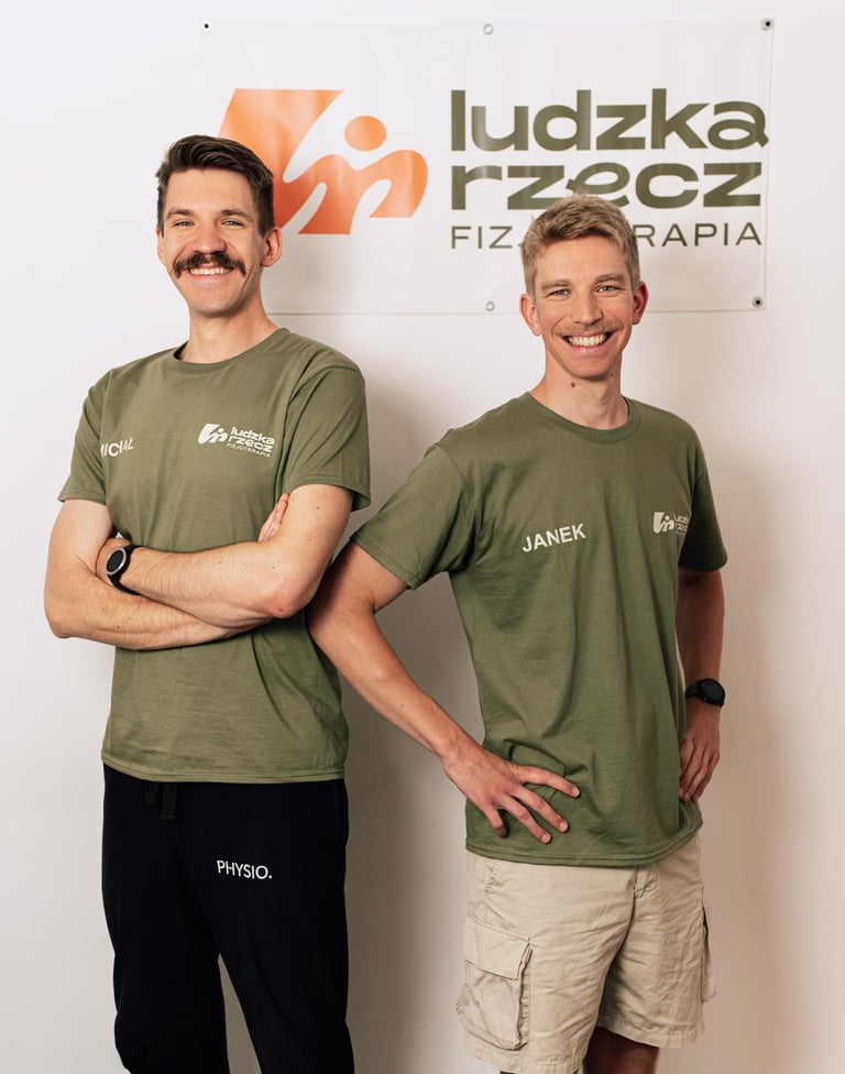 Michał Woźniak, Jan Skolik - Ludzka Rzecz fizjoterapeuci, którzy pomogą Ci pokonać ból na Żoliborzu.