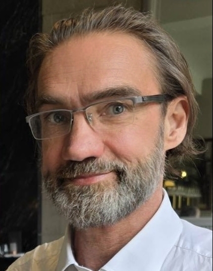 andrew-wardley-cancer-doctor-barrister