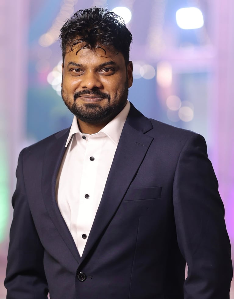 a man in a suit and tie with a suit and tie