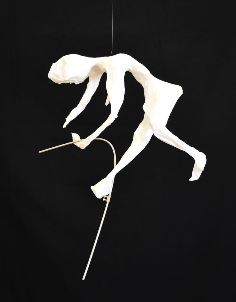 mobile sculpture papier personnage mouvement