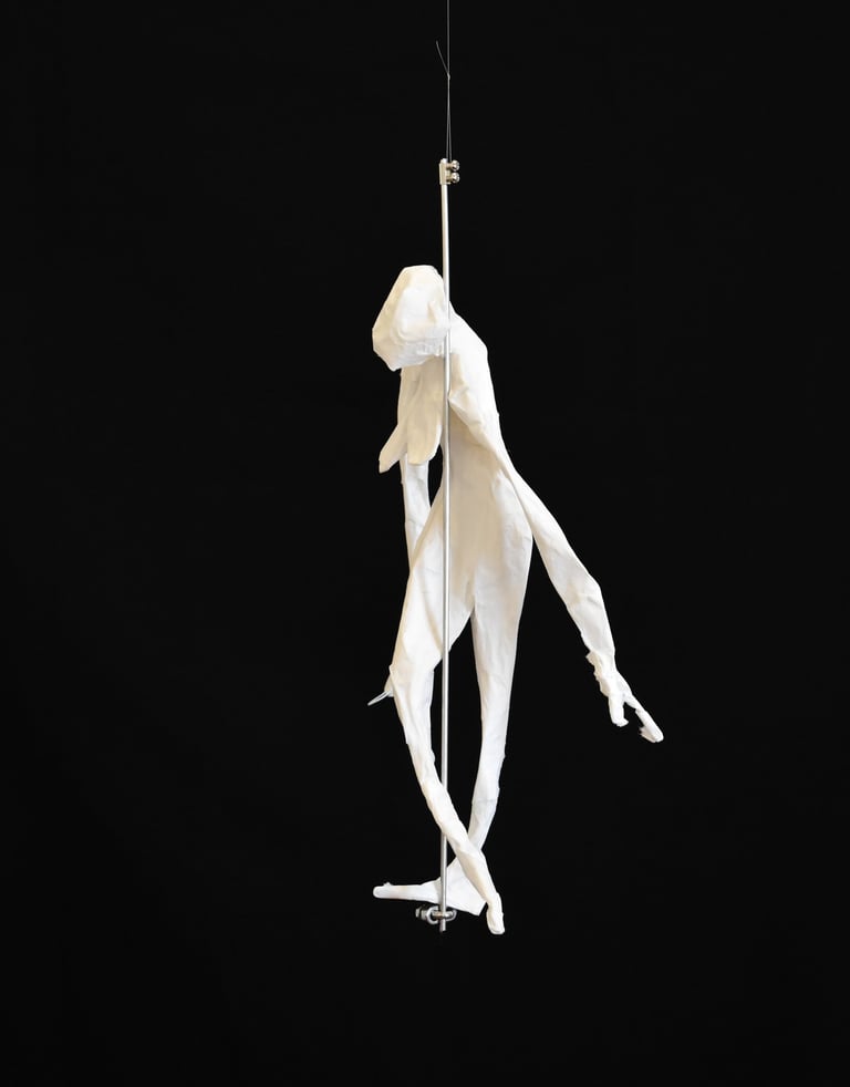mobile sculpture papier personnage mouvement