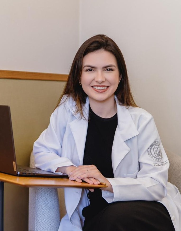 Dra. Luiza Braconi — psiquiatra (residência Santa Casa, psicogeriatria UNICAMP)