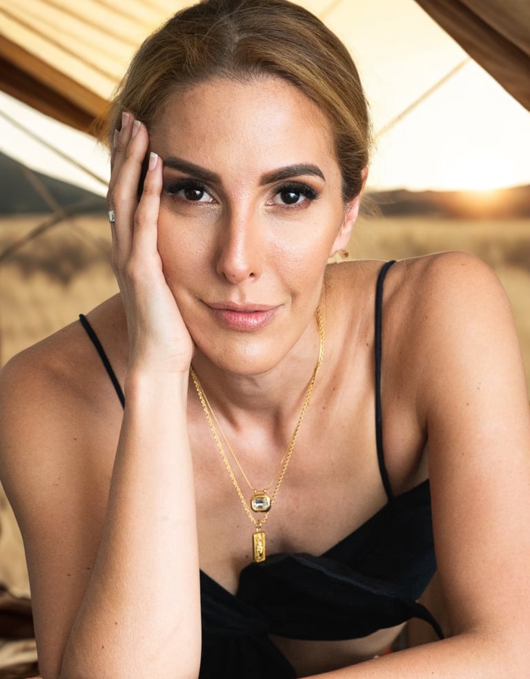 Mischa de Matheu: Bilingual international actress