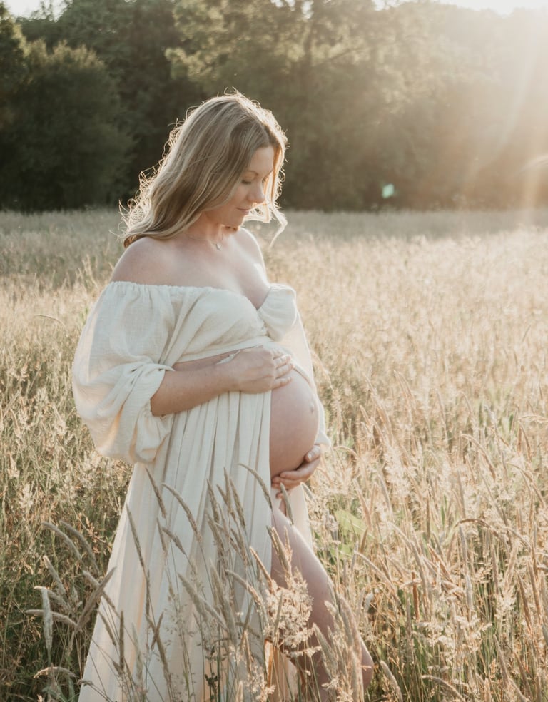 golden-hour maternity photographer Lincolnshire