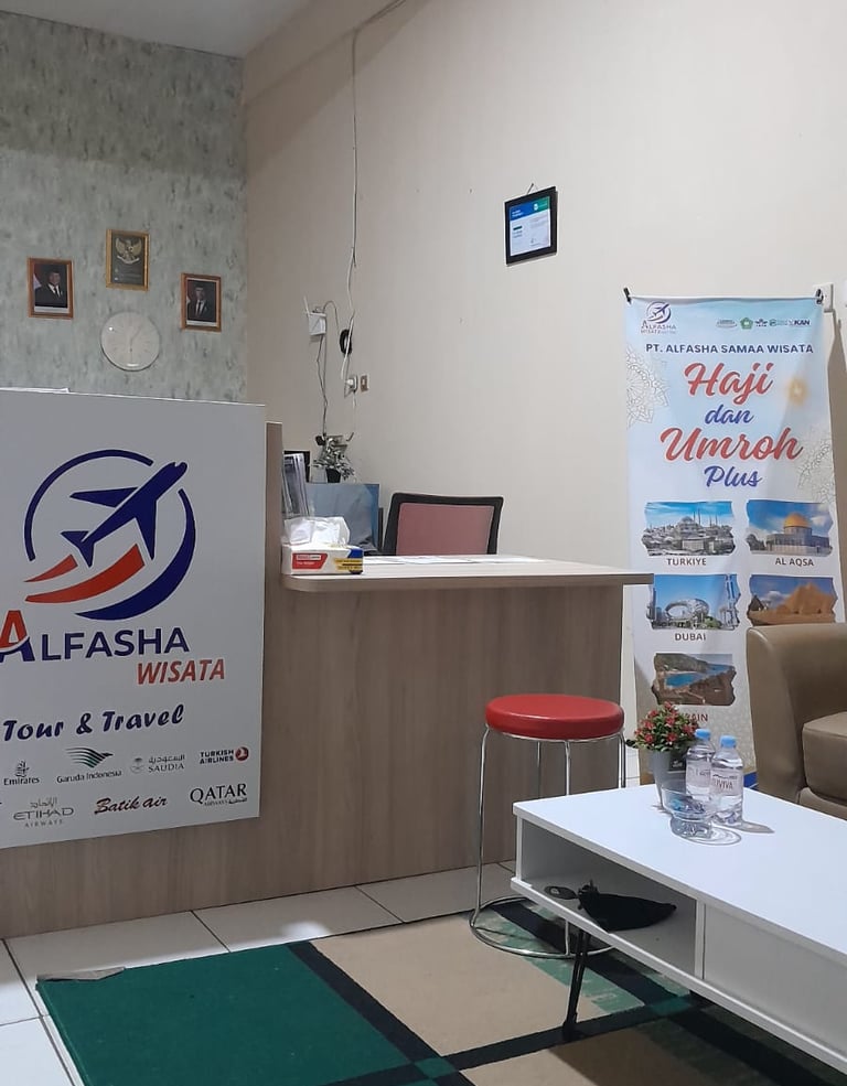 Ruang tamu kantor alfasha wisata