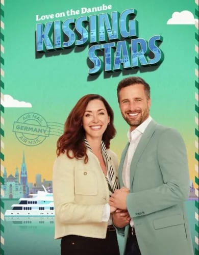 Love on the Danube: Kissing Stars