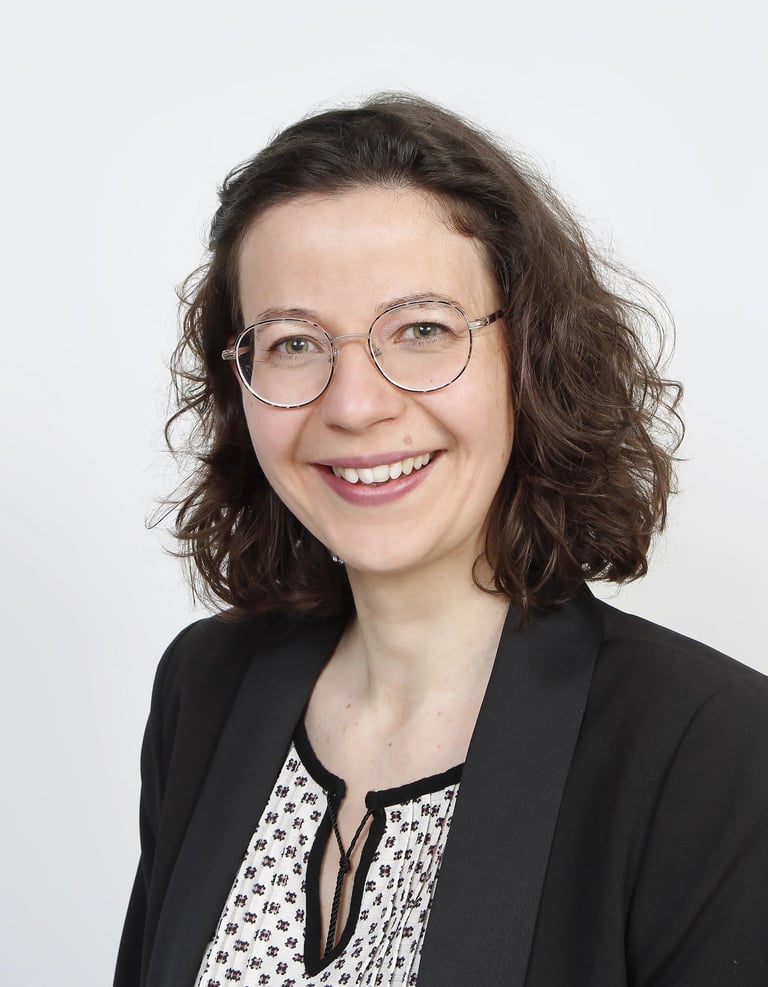 Rose-Marie Waltzer, traductrice technique et scientifique indépendante.