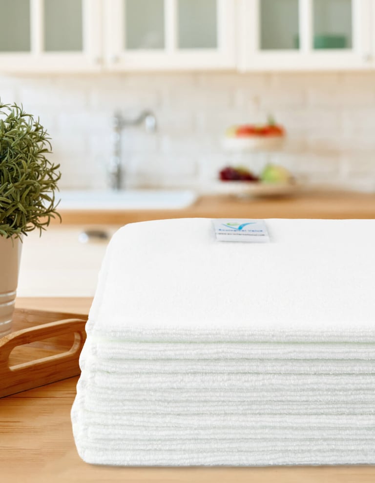 Profesjonalne i chłonne ściereczki z Termofibry EV. Idealne rozwiązanie do sterylizacji i czyszczenia powierzchni bez smug.