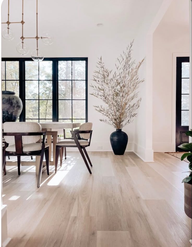 laminant parke uygulaması yapılan iç mekân zemin