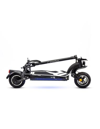 a scooter with a scooter attached to it