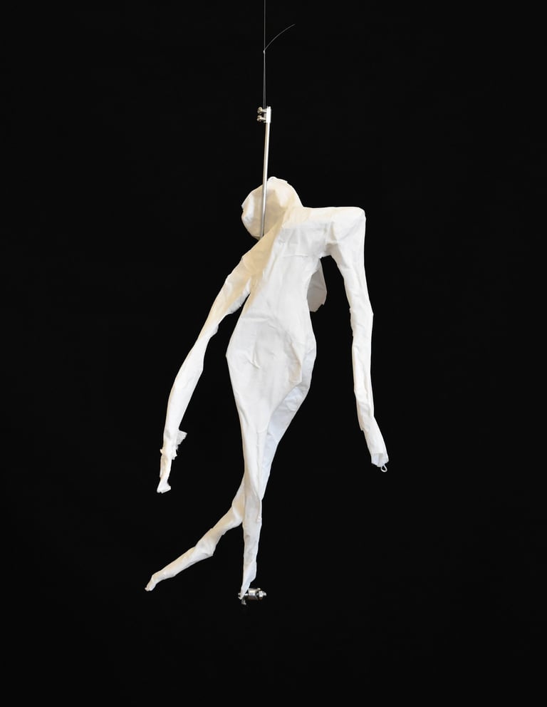 mobile sculpture papier personnage mouvement