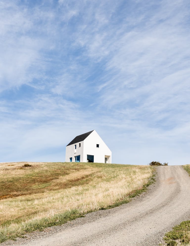 Maison Les Rochers perchée sur une colline