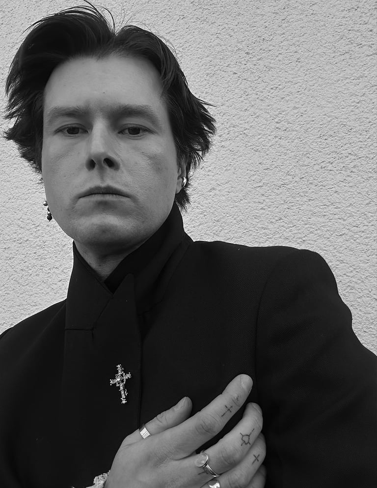 ALEXANDER BEL FOUNDER_PORTRAIT