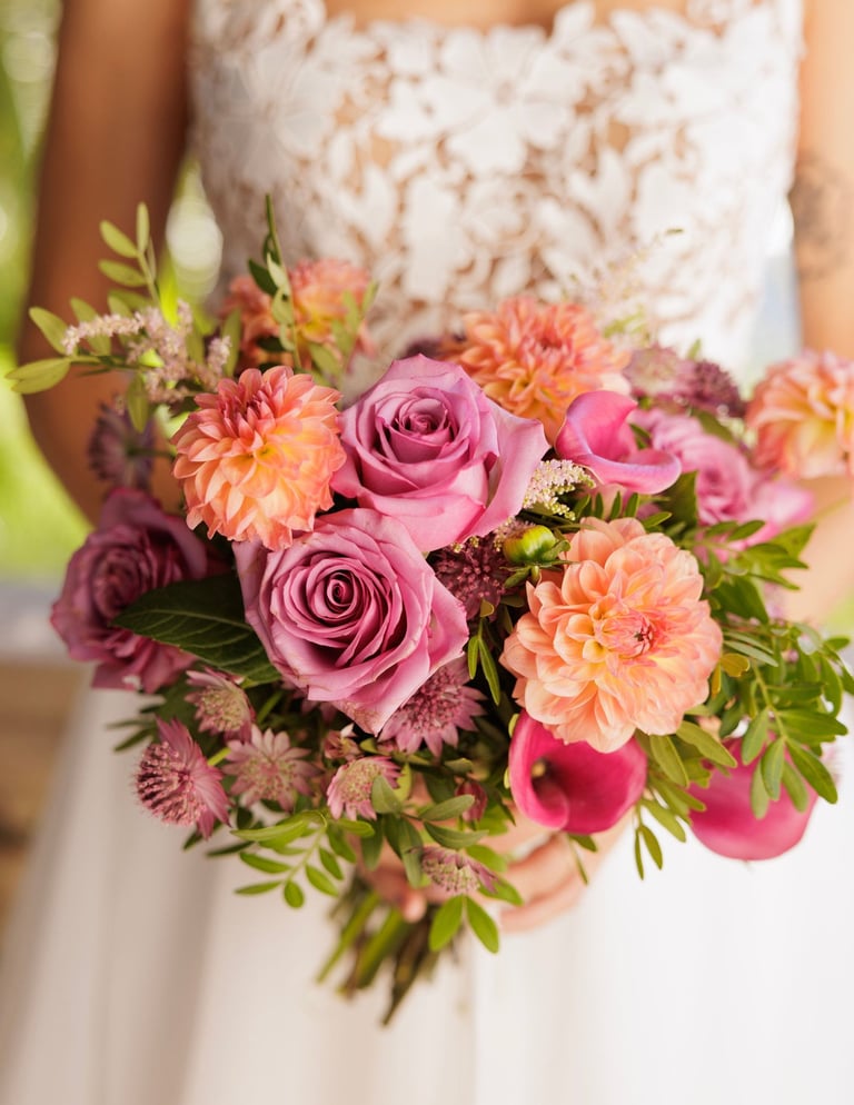 bouquet de mariée coloré fleurs de saison
