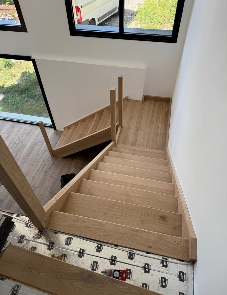 Escaliers Intérieurs Sur-Mesure, Alexis Maheut - Artisan Menuisier à Livry-Louvercy
