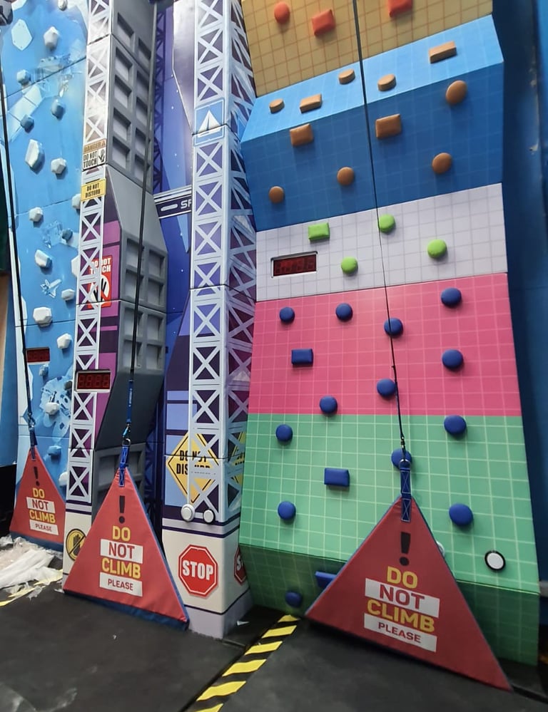 Indoor Magic-Rubiks Cube Climbing Wall