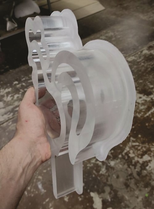 3D Organinio Stiklo Frezavimas